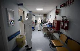 Covid, il virus "morde" e fa ancora paura: in Sicilia 996 nuovi casi e altri 38 morti