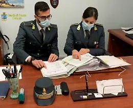 Catania, vendita non fatturate e lavoratori in nero: societ&agrave; nei guai