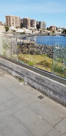 Catania: vetri infranti in Piazza Europa