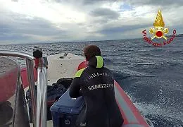 Catania, corpo di un uomo senza vita recuperato in mare vicino piazza Nettuno