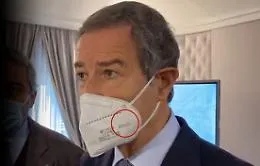 Anche Musumeci con la mascherina cinese: e il sogno dei Dpi siciliani rischia di svanire