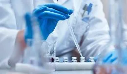 Covid, in Italia autorizzati anticorpi monoclonali: c'&egrave; la firma di Speranza