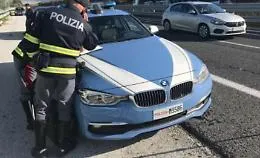 Palermo, trasportavano alimenti in frigo guasto: denunciati