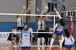 Volley B1: amara sconfitta per la Seap Aragona