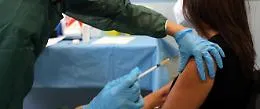 &laquo;Prenotazione dei vaccini per i prof&raquo;: In Sicilia &egrave; caos tra il personale scolastico