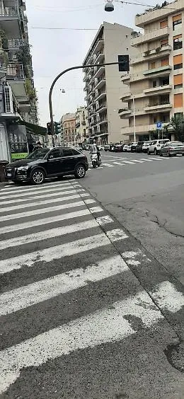Viale Ionio di Catania: la normalit&agrave; in pieno centro