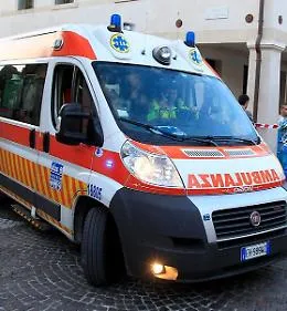 Caltanissetta, uomo muore soffocato da un boccone dentro un panificio