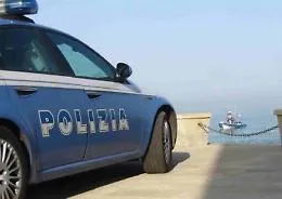 Rinvenuti 30 kg di hashish sulla spiaggia di San Leone