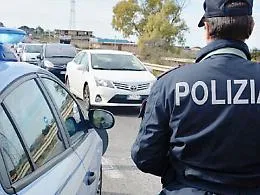 Forza posto di blocco, dopo un inseguimento, arrestato a Favara