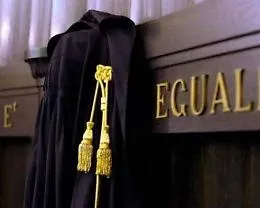 "Sorella sanit&agrave;": rischia gli arresti domiciliari un docente