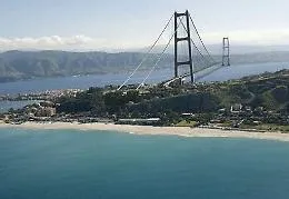 Ponte sullo Stretto, De Micheli: &laquo;Avviato uno studio dal ministero, ma vecchio progetto utilizzabile in parte&raquo;