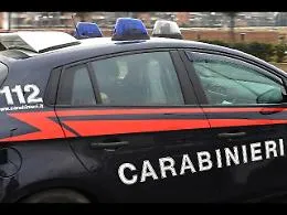 Messina, spara alla finestra dell'uomo che "insidia" la compagna
