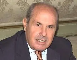 Lo stesso immobile venduto a pi&ugrave; persone, deputato citato a giudizio