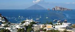 Covid, a Panarea troppi positivi: stop ad attracco vaporetti da Sicilia e Calabria