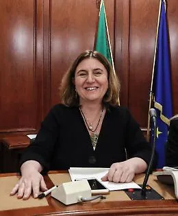 Reddito di cittadinanza, ministro Catalfo a Catania: "Controlli severi"