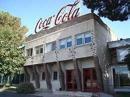 Sugar Tax, Matteo Renzi: &laquo;Abolirla per evitare la fuga di Sibeg in Albania&raquo;