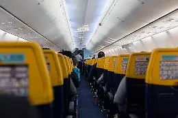 Passeggero d&agrave; in escandescenze sul volo Catania-Roma e rimane a Fontanarossa