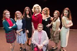 Teatro, un cast tutto al femminile per "Otto donne e un mistero"