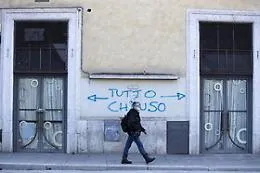 L' Italia "chiude" per coronavirus: regole e
controlli entrano in vigore in tutte le Regioni