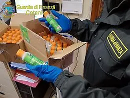 Catania, detergente e gel venduti come disinfettante: scoperta la truffa