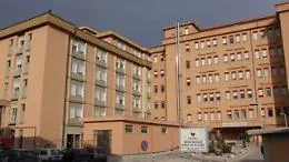 Doppia tragedia a Mussomeli: 47enne ha un malore e muore in ambulanza, il suocero arriva in ospedale e non regge al dolore