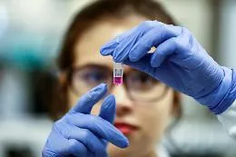 Vaccino anti-coronavirus, l'Italia avvier&agrave; in estate i test sull'uomo