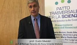 Il virologo Silvestri "bacchetta" l'Oms:  &laquo;Il rischio di una seconda infezione per ora &egrave; solo teorico&raquo;