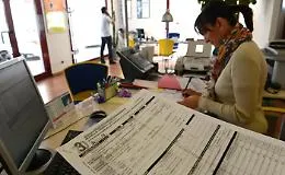 Coronavirus, mascherine a 50 centesimi e congedi speciali fino a settembre