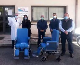 Gela, il volontariato scende in campo:
regalate due sedie a rotelle all'ospedale