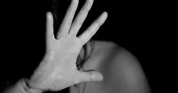 Gela, violenta giovane donna disabile: arrestato 49enne