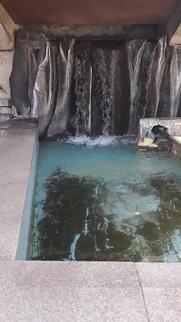 Catania, largo Paisiello in stato di estremo degrado