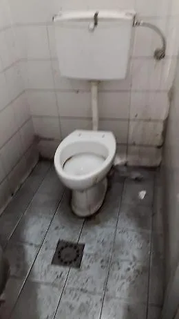 Fiera di Catania: bagni pubblici da far rabbrividire