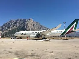 Il pannicello caldo di Alitalia: 4 voli in pi&ugrave; per la Sicilia