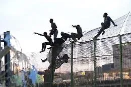 Rivolta e fuga dal Cpa di Messina: tutt'ora ricercati 24 migranti