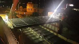 Ponte Graci, ecco l'impalcato del viadotto lungo la Catania Patern&ograve;