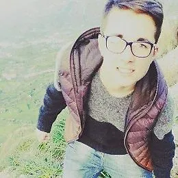 Si schianta contro un'auto in sosta: muore un ventenne di Francavilla
