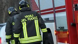 Tragedia a Ribera: cerca di domare l'incendio e rimane intossicato