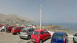 Palermo, chiosco abusivo sequestrato a Barcarello
