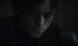Robert Pattinson positivo al coronavirus finisce in quarantena, continuano le riprese di Batman