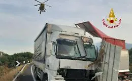 Patern&ograve;, incidente lungo la SS 284, il bilancio &egrave; di un morto