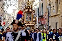 Arriva una task force per &ldquo;liberare&rdquo; la Madonna dalla mafia: basta inchini e boss al seguito