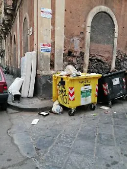Via Tezzano (CT) dove dovrebbe essere gi&agrave; in vigore la differenziata
