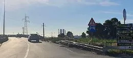Catania: guardrail abbattuto da mesi alla zona industriale
