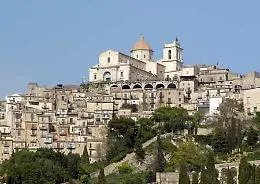 "Alle falde del Kilimangiaro", Geraci Siculo candidato al "Borgo dei Borghi 2020"