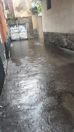 Catania, via Silvestri allagata