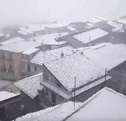 Meteo, brividi di freddo in Sicilia: nel Messinese &egrave; gi&agrave; arrivata la neve