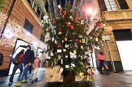 Covid, l'Italia torna arancione fino a Capodanno: cosa riapre e come ci si pu&ograve; muovere