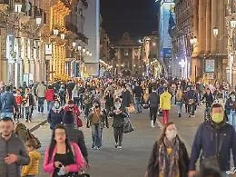 Covid in Sicilia, l&rsquo;infettivologo Iacobello: &laquo;Era meglio un lockdown totale&raquo;