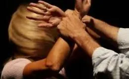 Siracusa, voleva la moglie prostituta 
per far soldi: dovr&agrave; starle alla larga