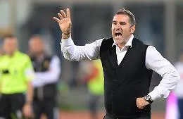 Serie C, il Catania fa marcia indietro: Lucarelli resta, fuori i "senatori"